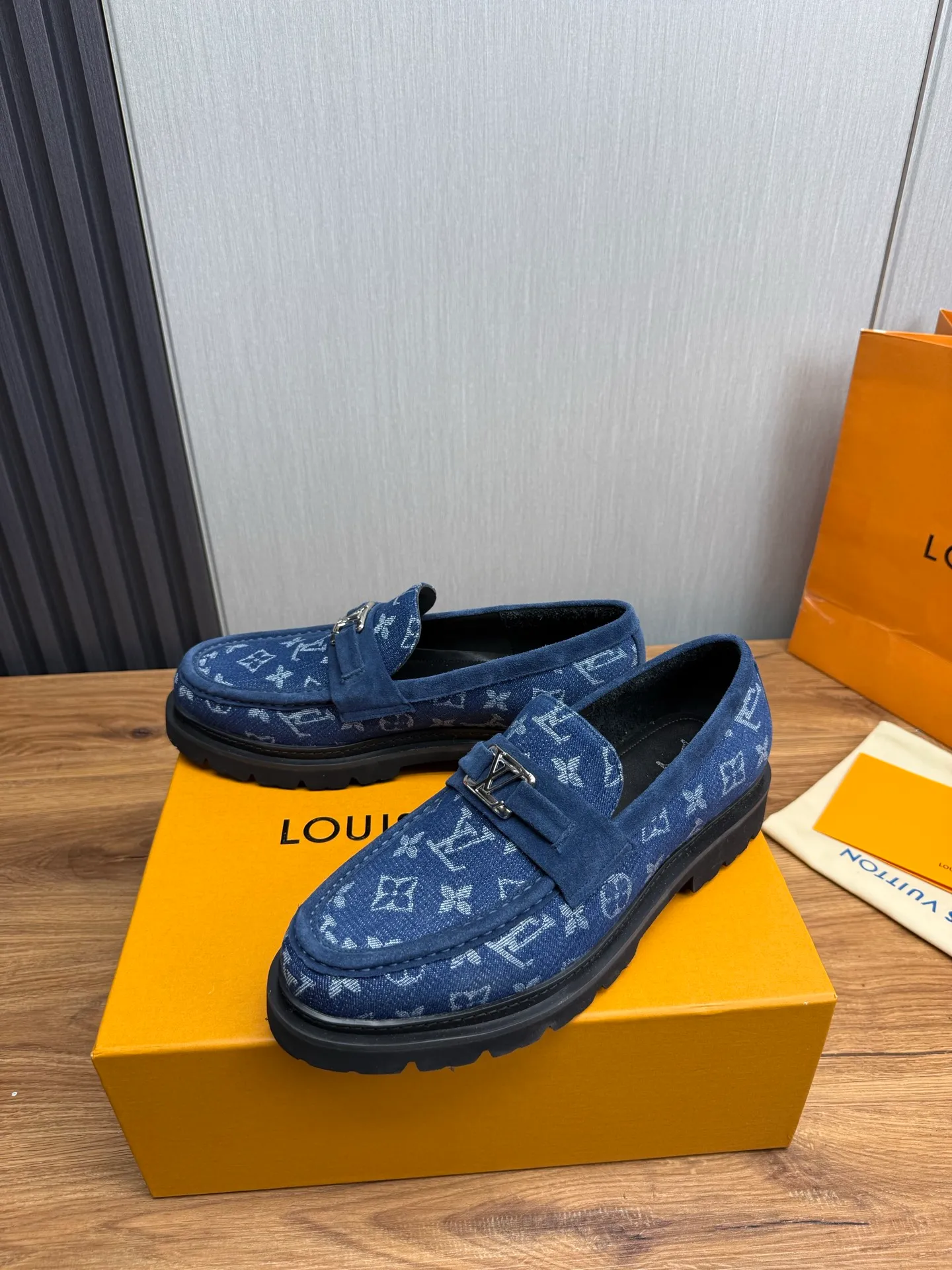 Factory 680💰 LV. Men's business casual leather shoes, all made of imported original brand leather, just to create a more comfortable wearing experience, original non-slip and wear-resistant outsole ✔️16-45 (38.45 non-returnable)